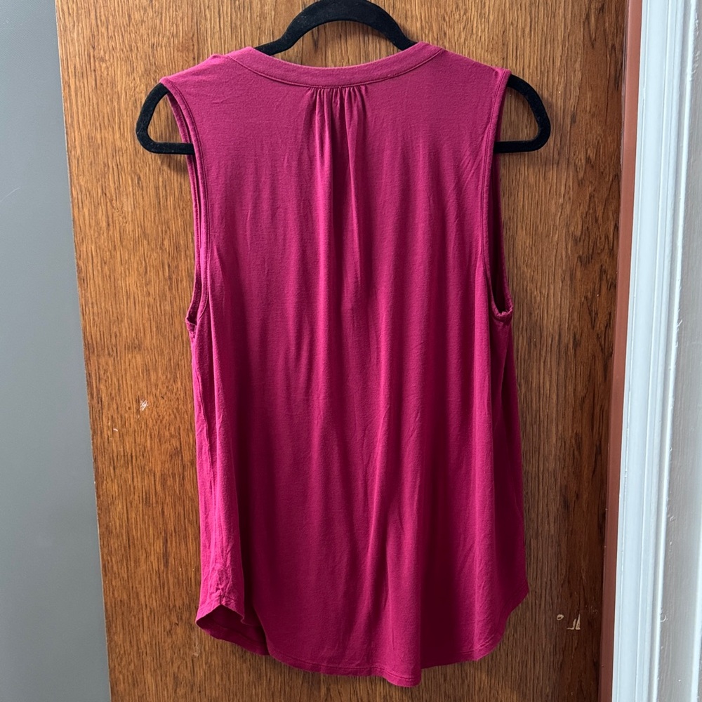 LOFT Sleeveless Blouse in Pink - Picture 4 of 4